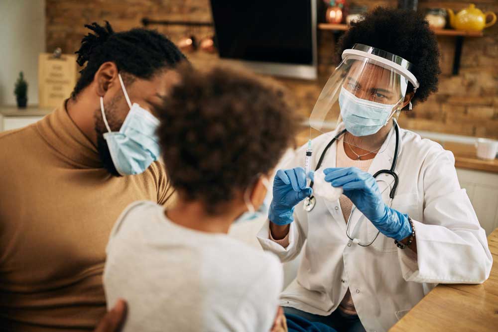 متخصص عفونی